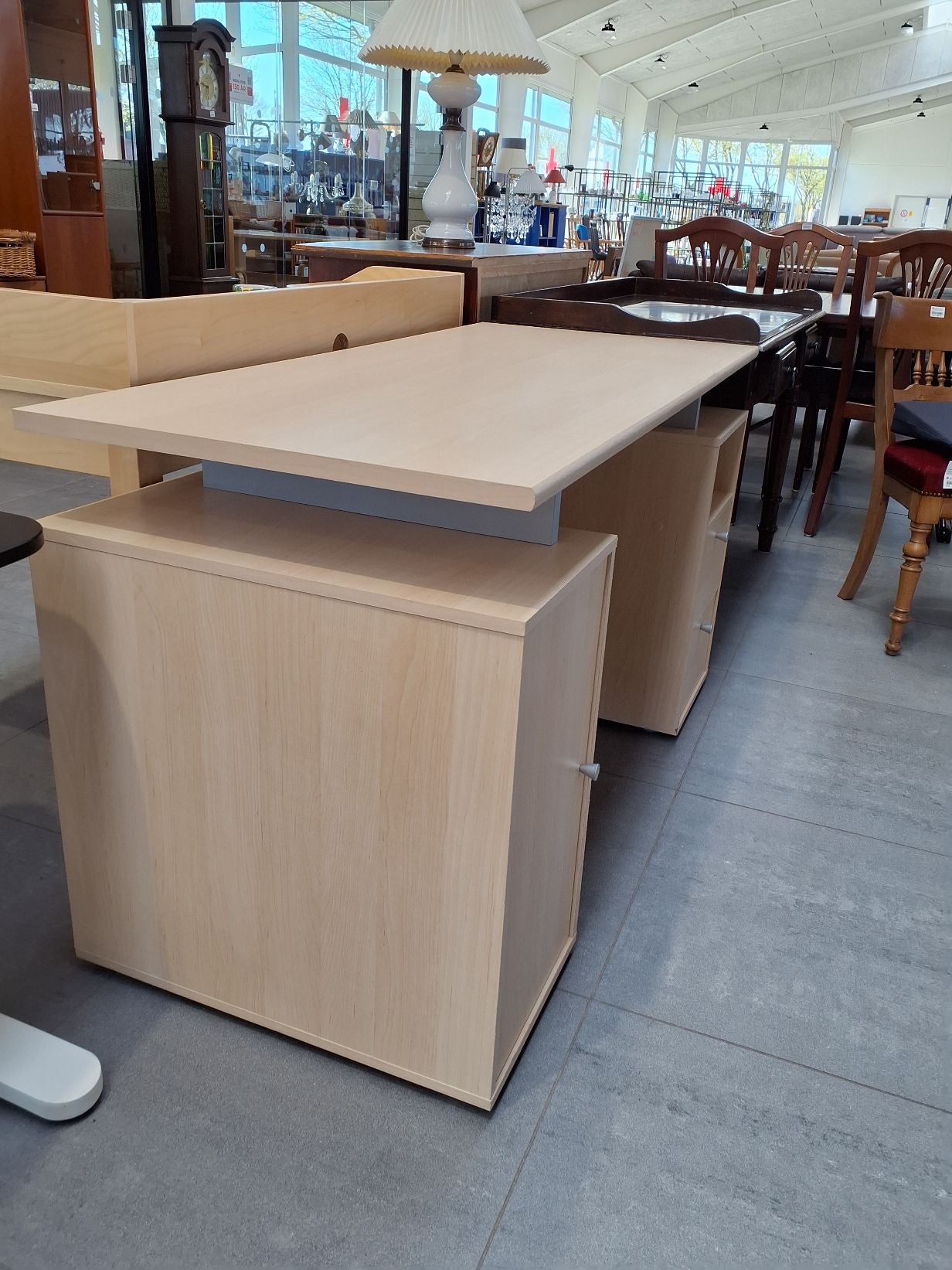 Ikea askefiner Skrivebord