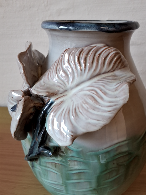 Vase i keramik