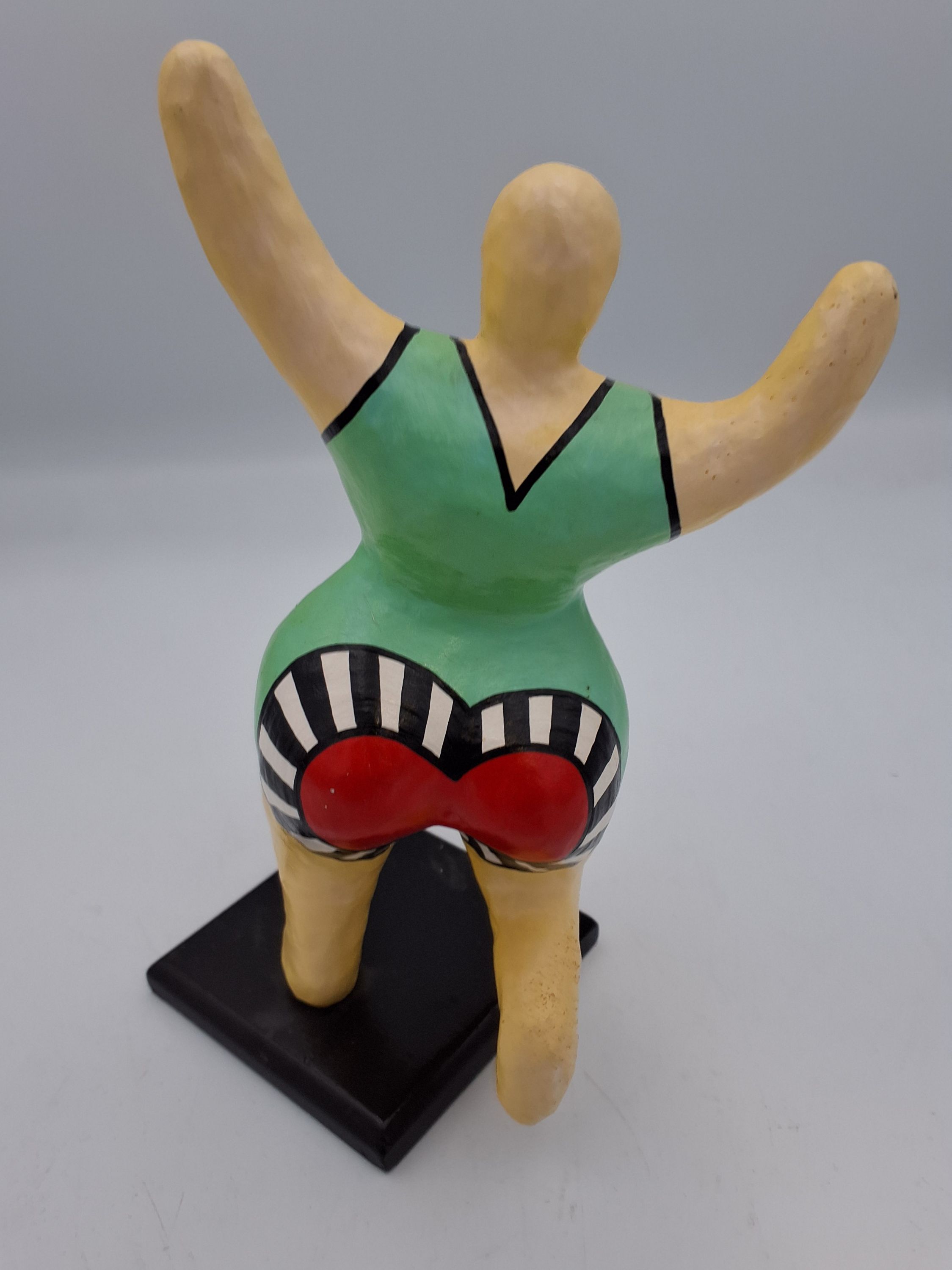 Niki de Saint -Phalle figur af dame