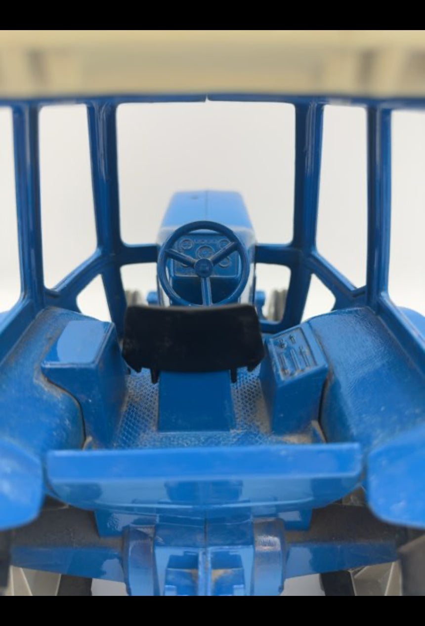 Ford TW-15 metal traktor