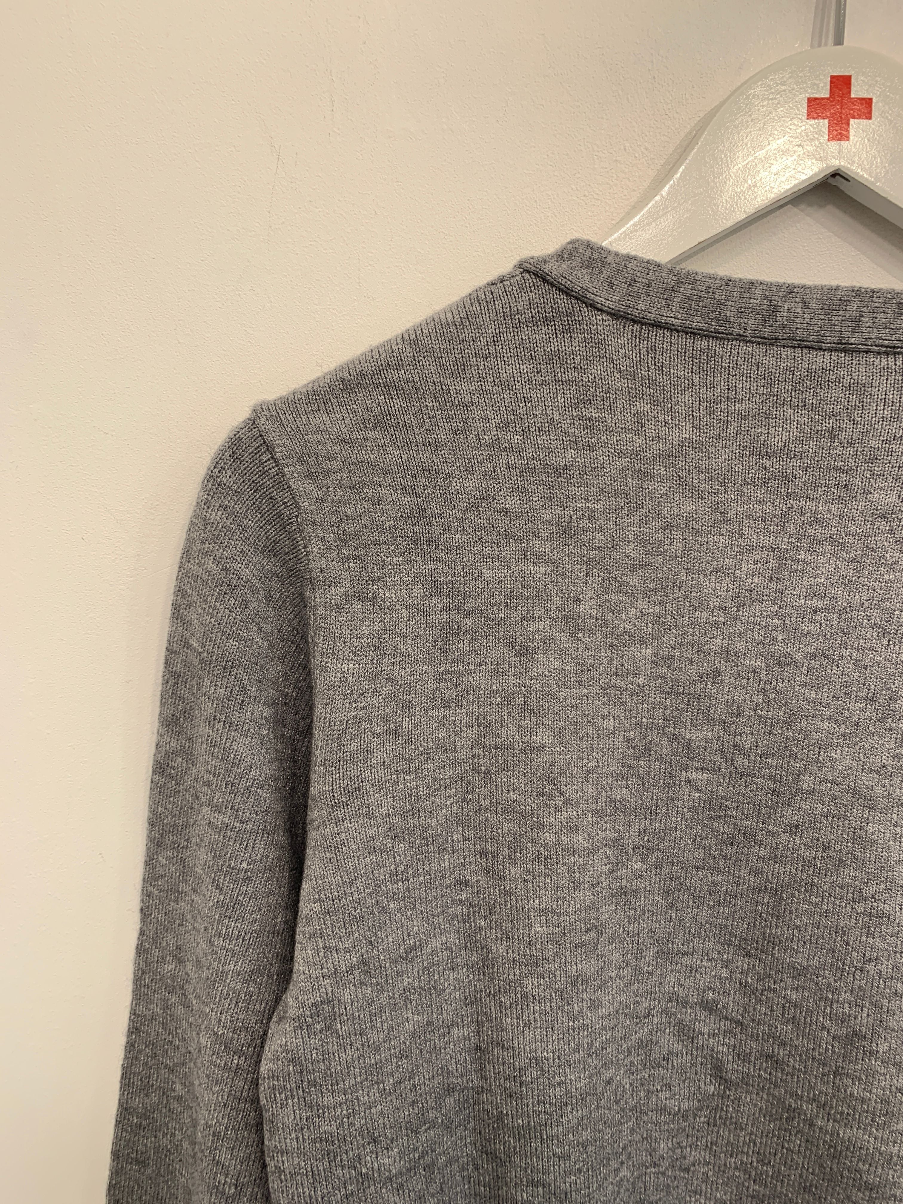 Vila Cardigan