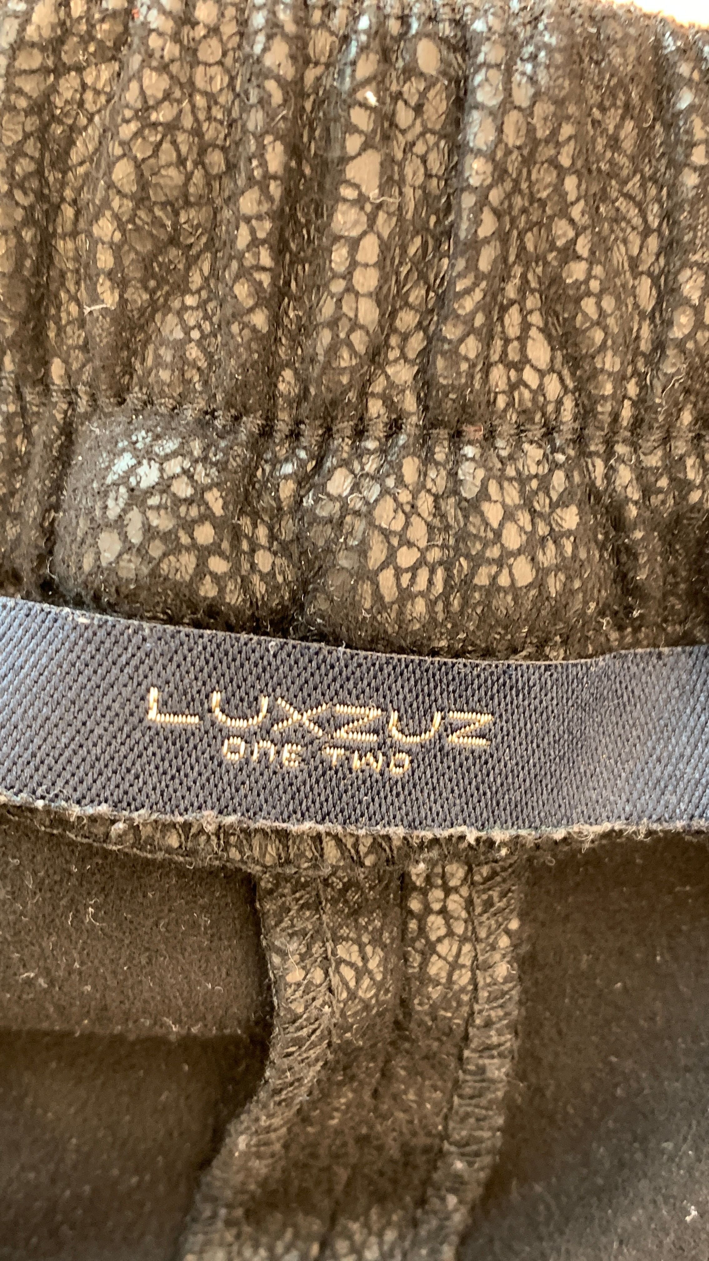 Luxzuz Nederdel