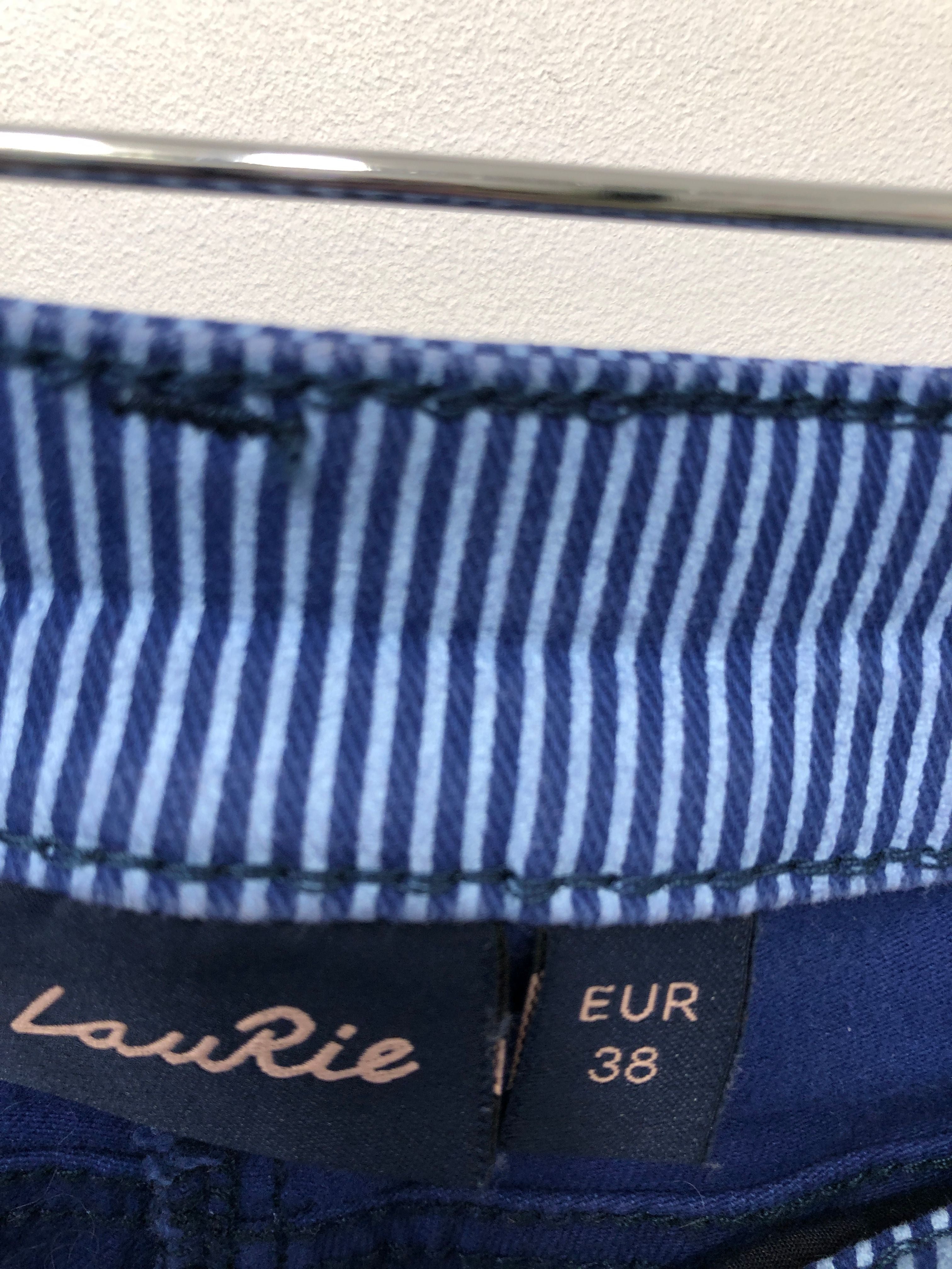 Lau Rie Bukser