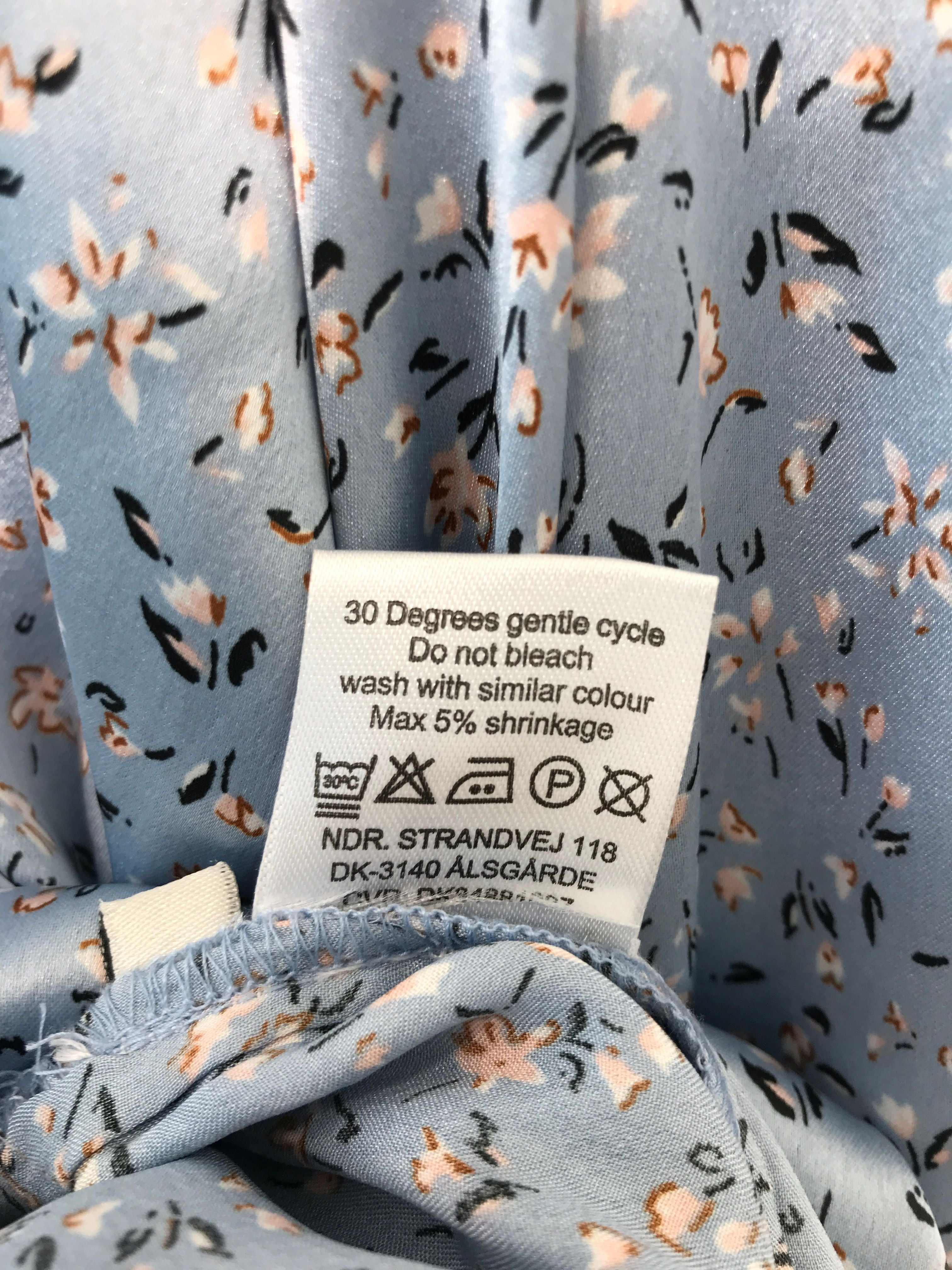 Neo Noir Bluse