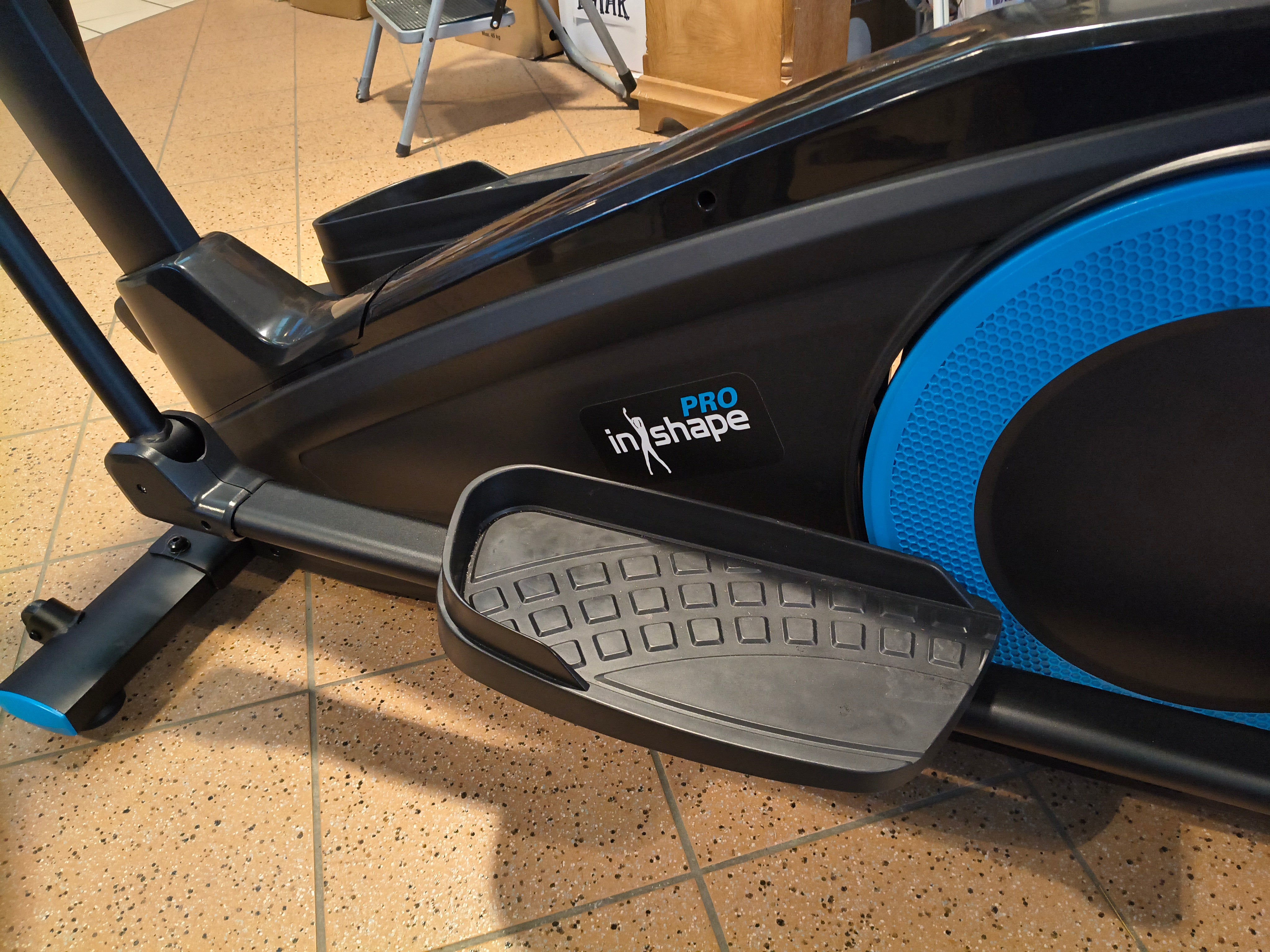 Inshape crosstrainer
