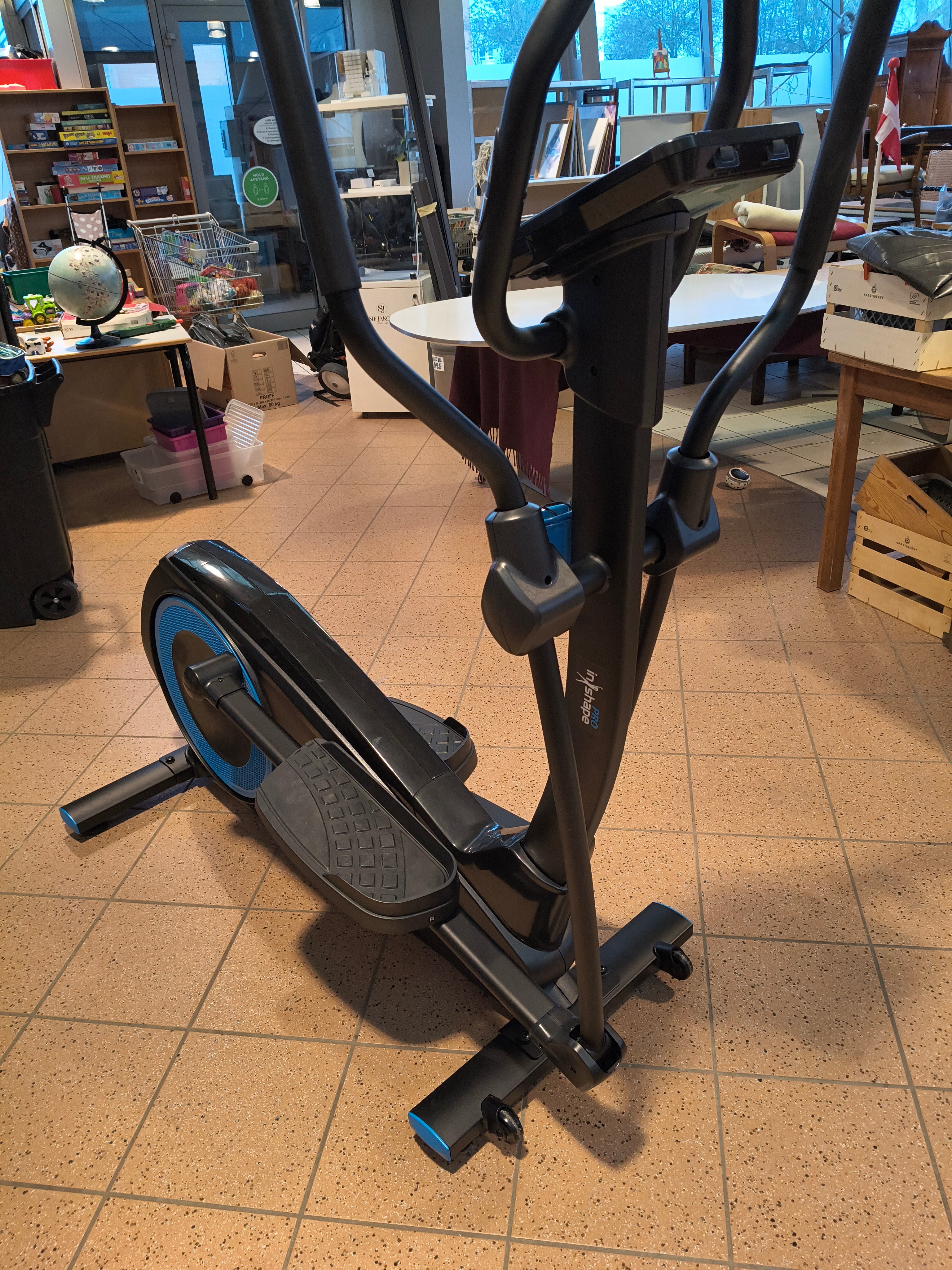 Inshape crosstrainer