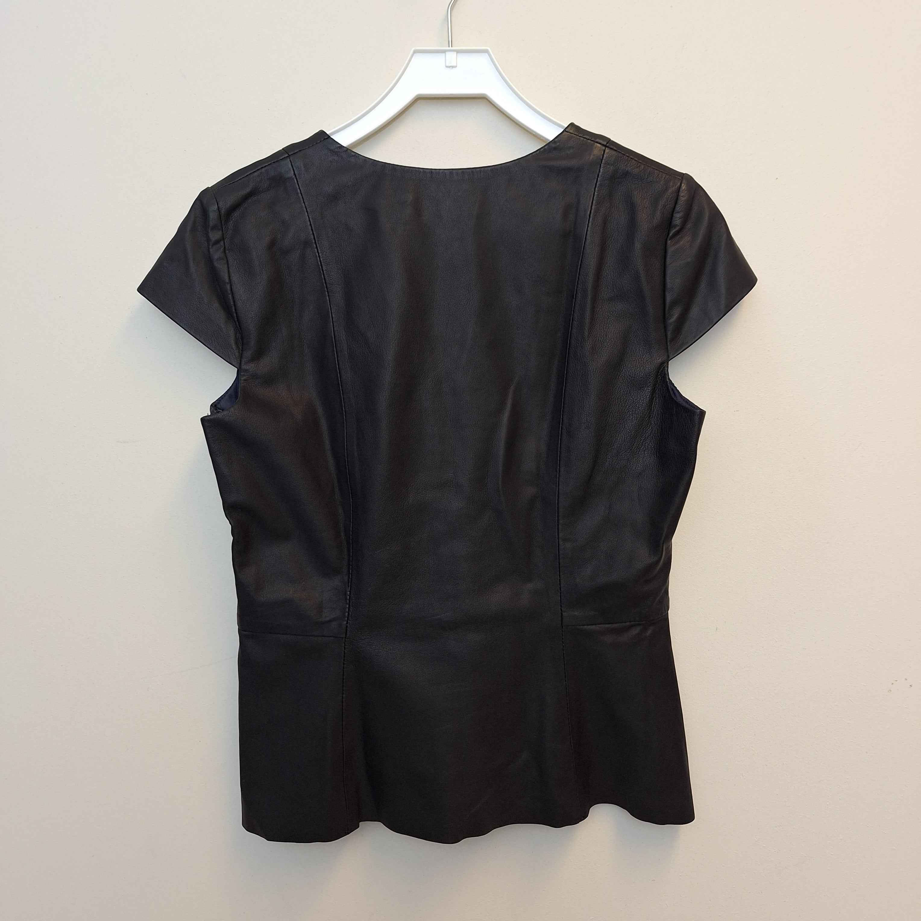Elie Tahari skind bluse