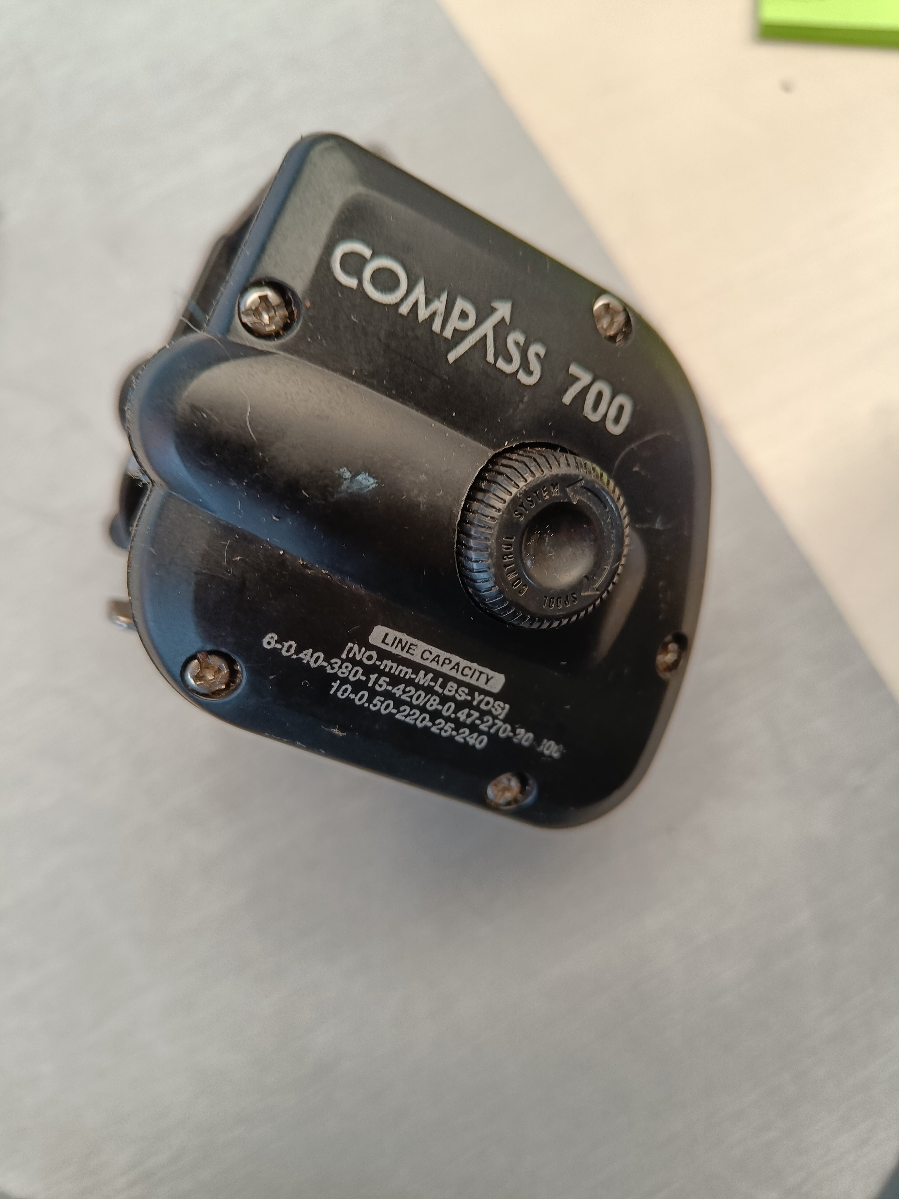 Fiskehjul Compass 700
