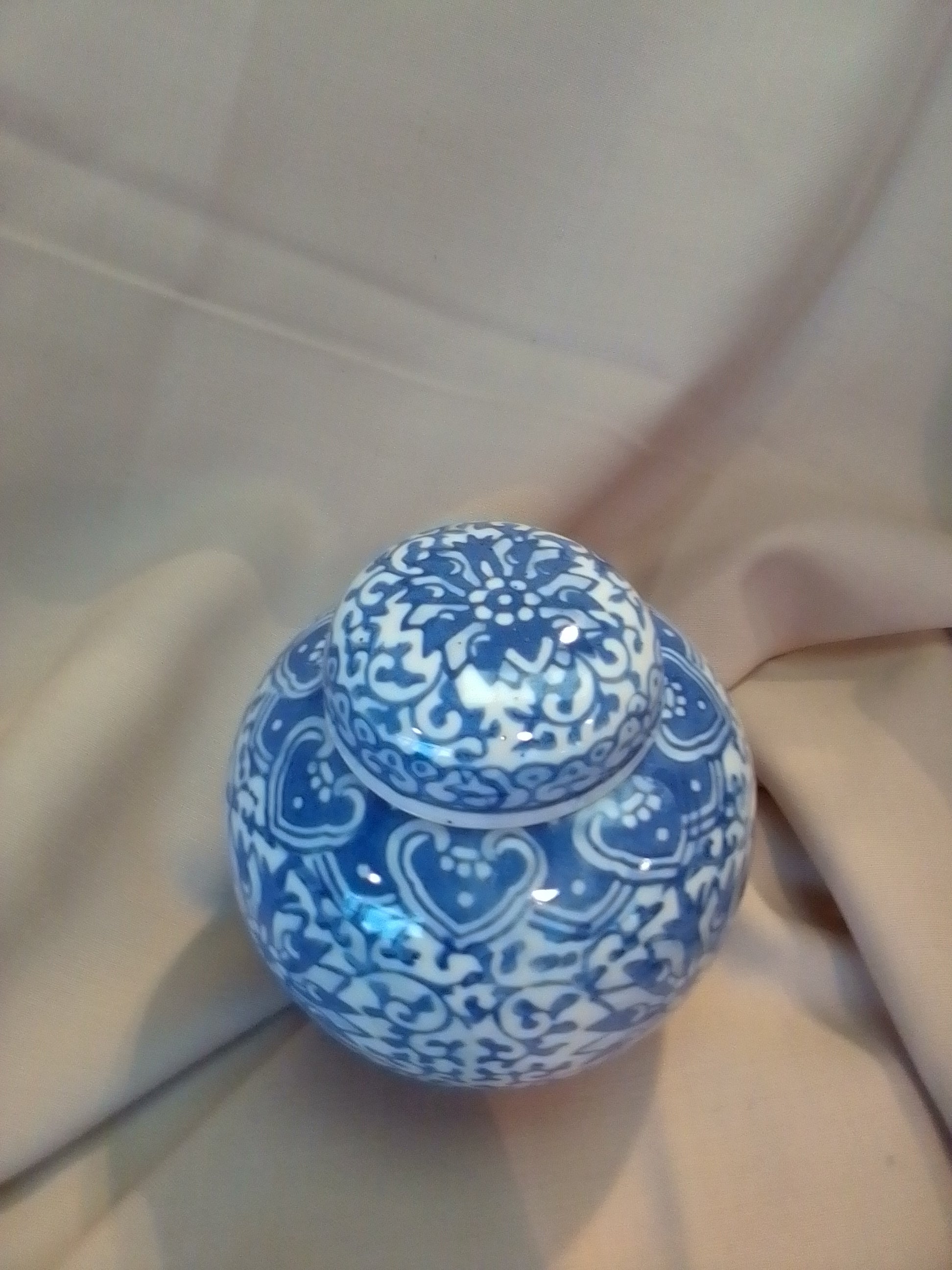 Bonbonniere porcelæn