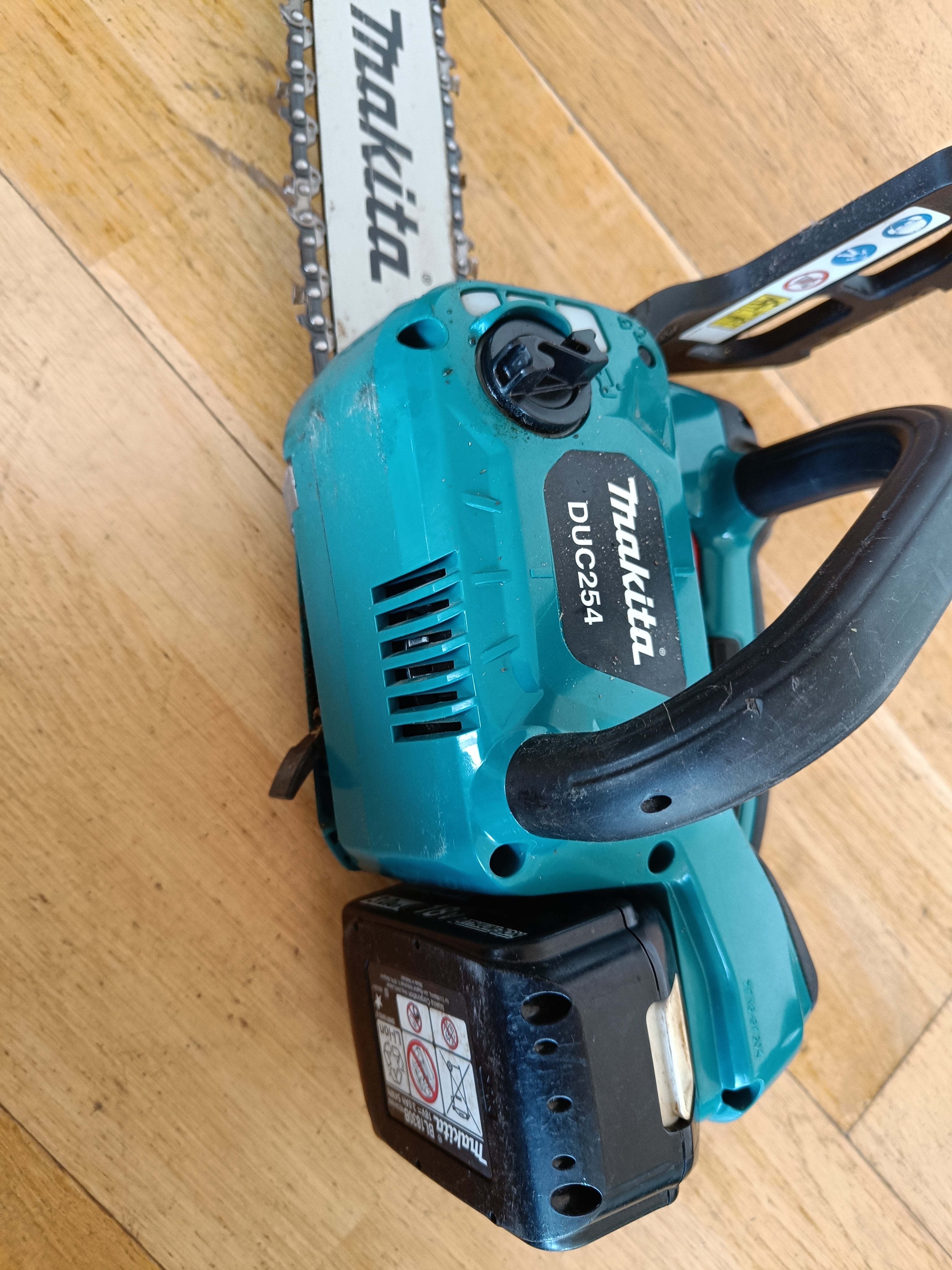 Makita kædesav