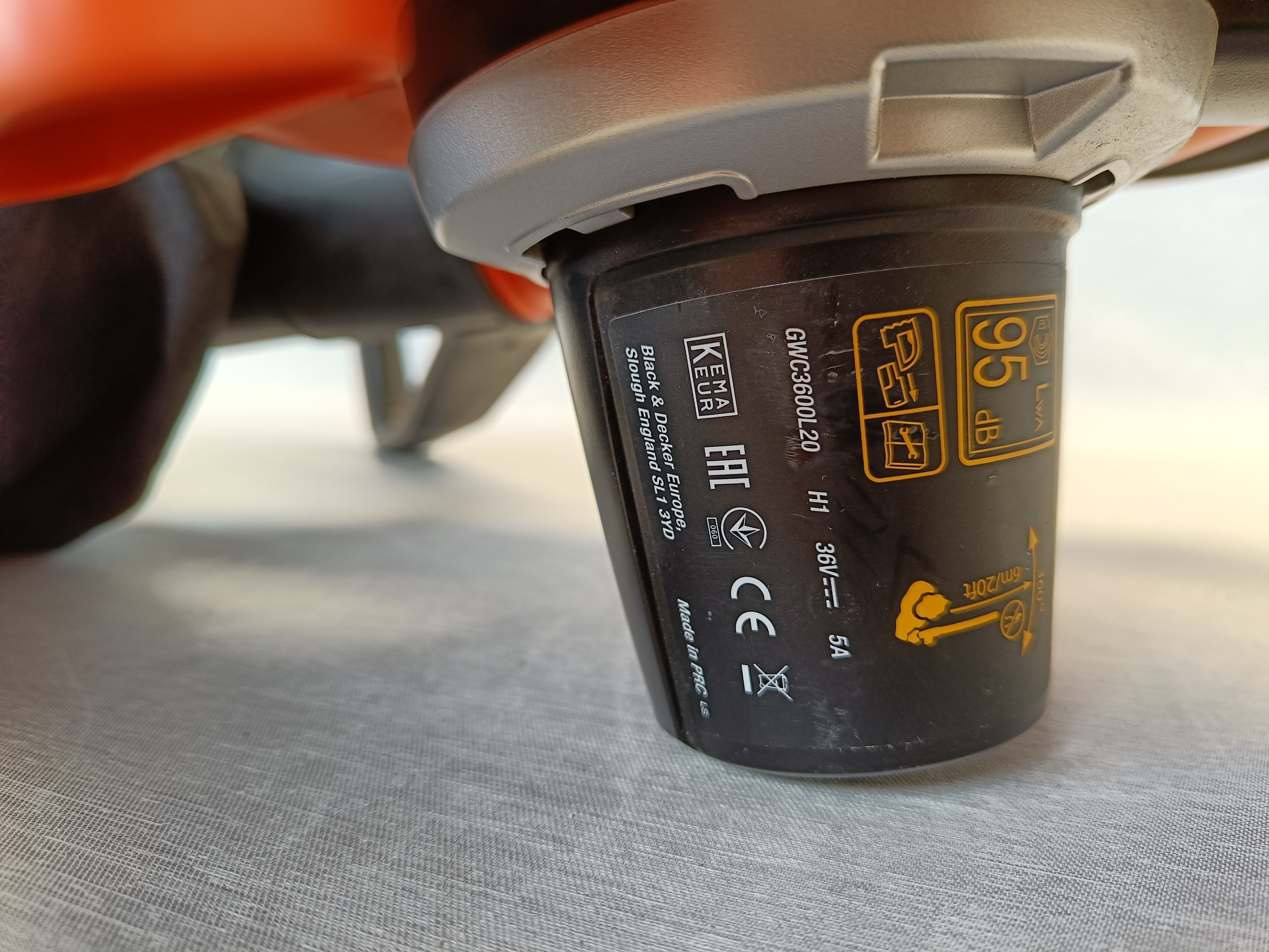 Løvsuger Black & Decker 36 V