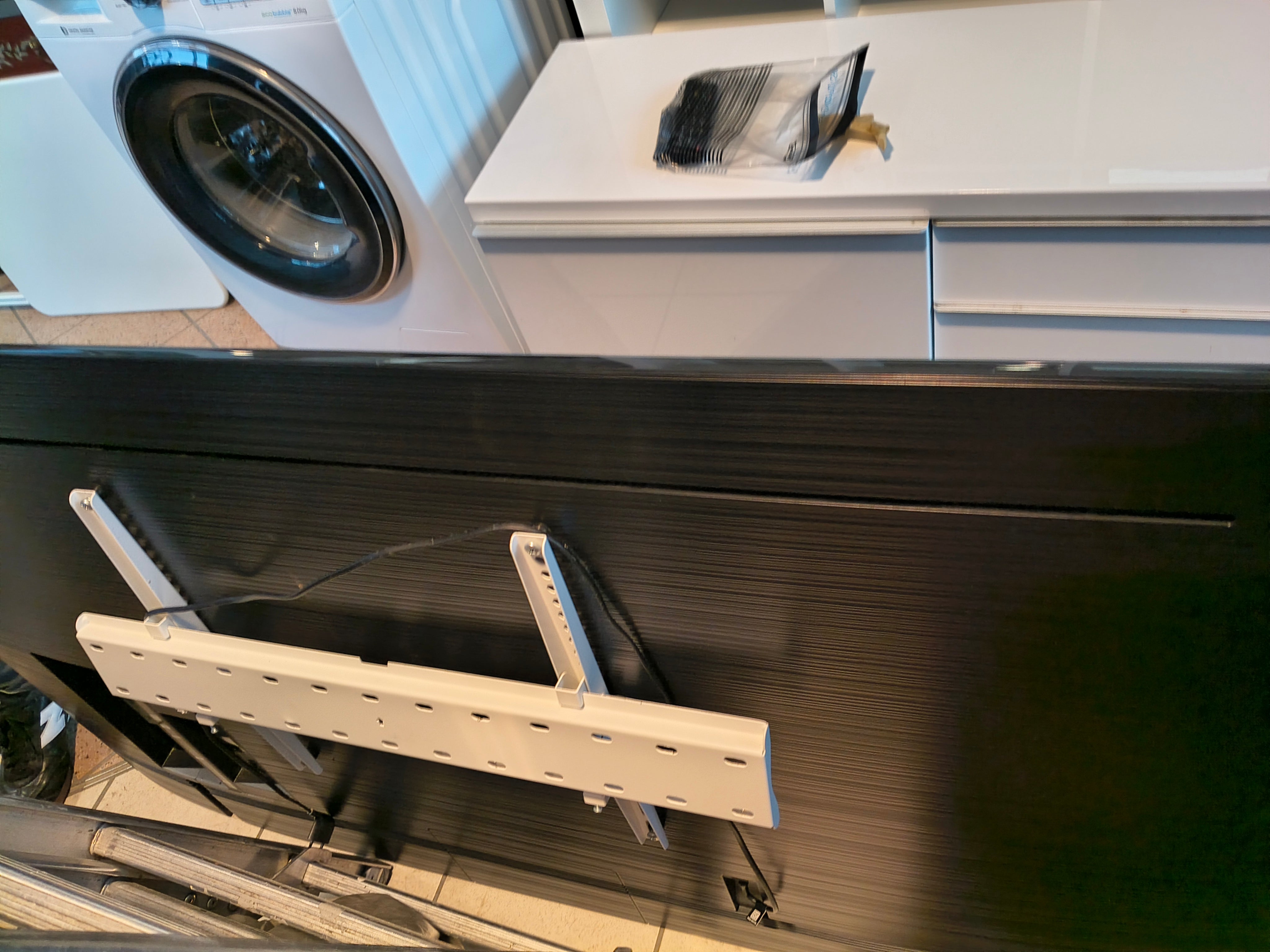 65 tommer Samsung TV