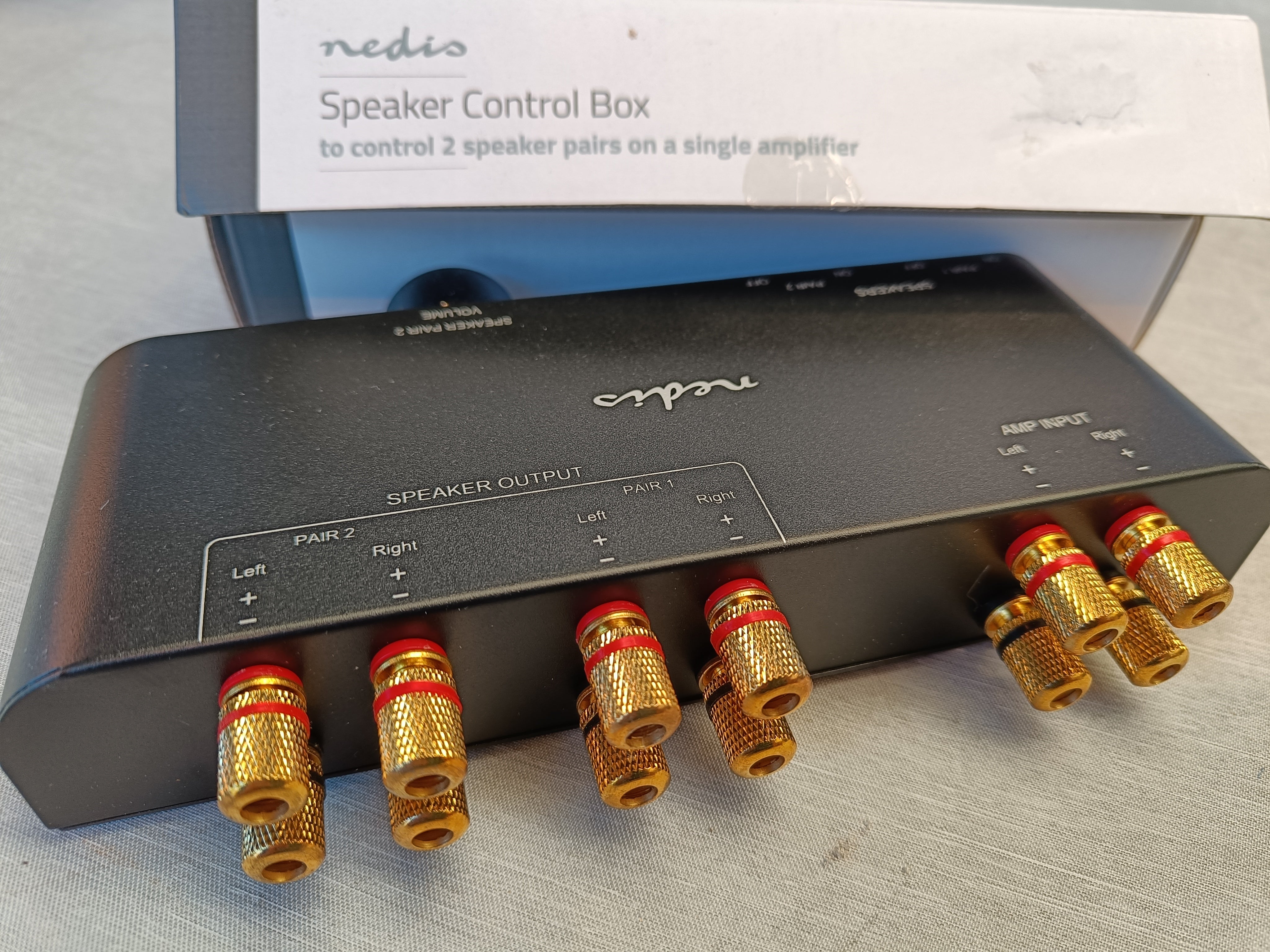 Højtaler kontrol boks