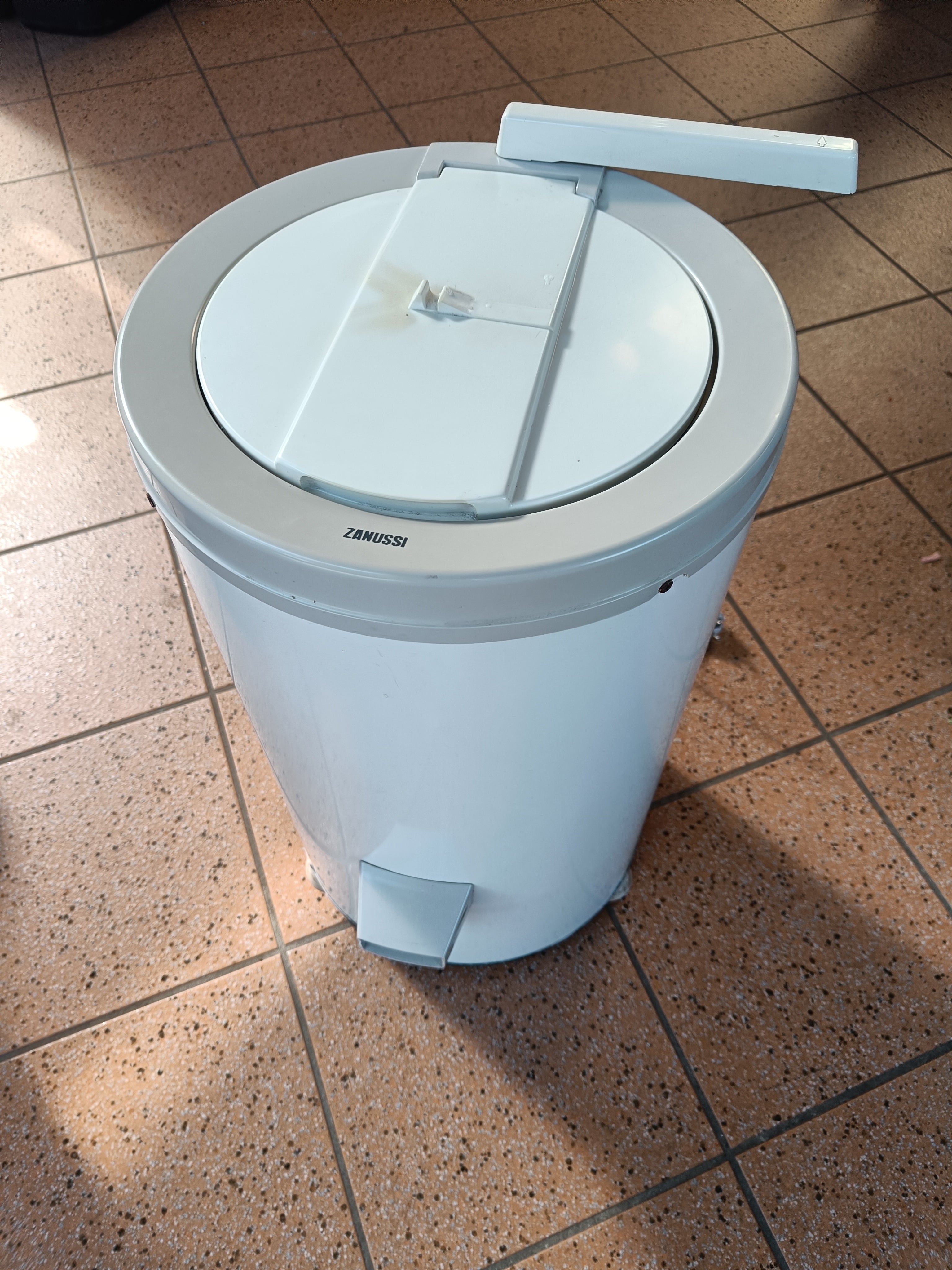 Zanussi centrifuge