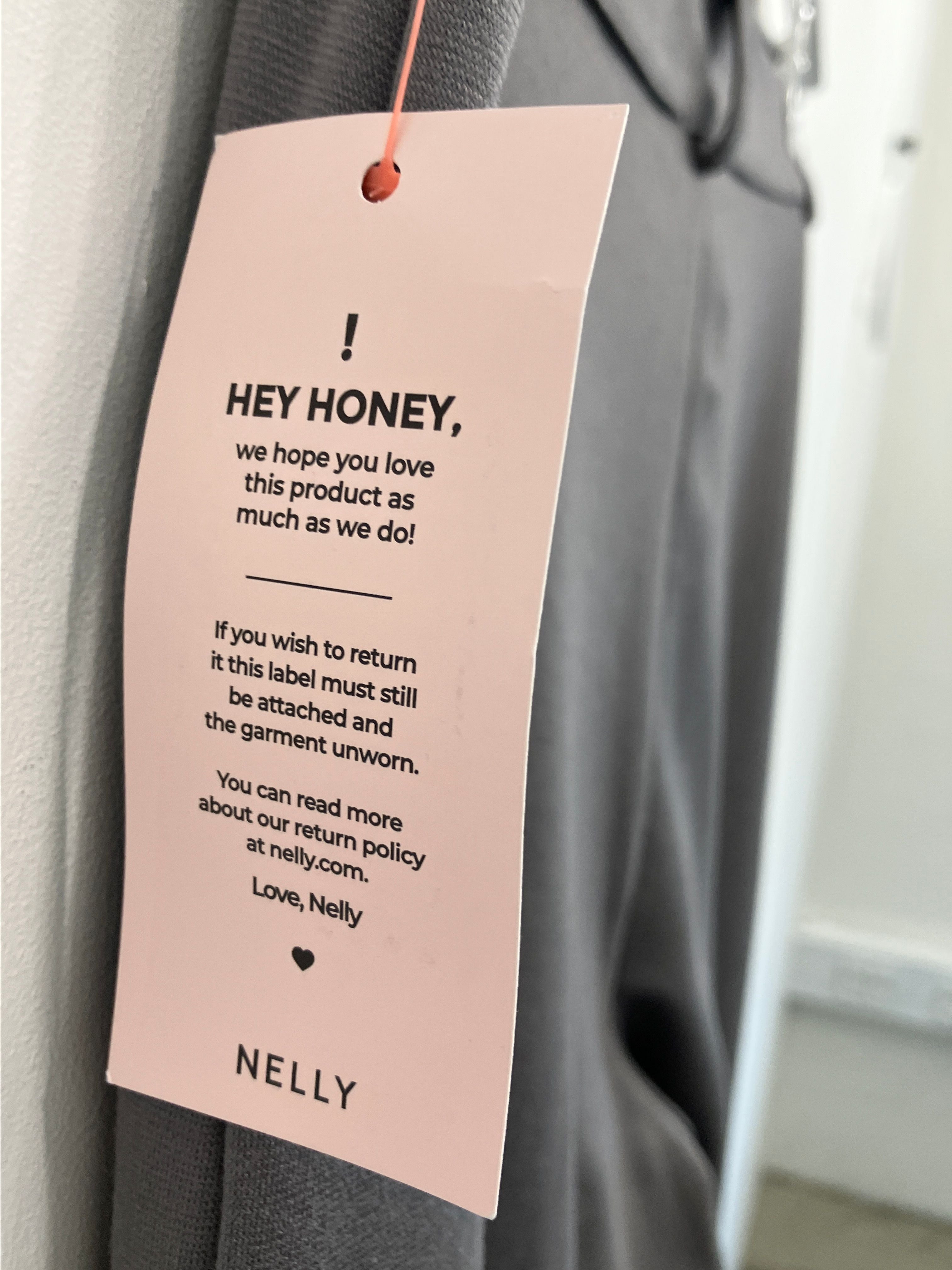 Nelly Bukser