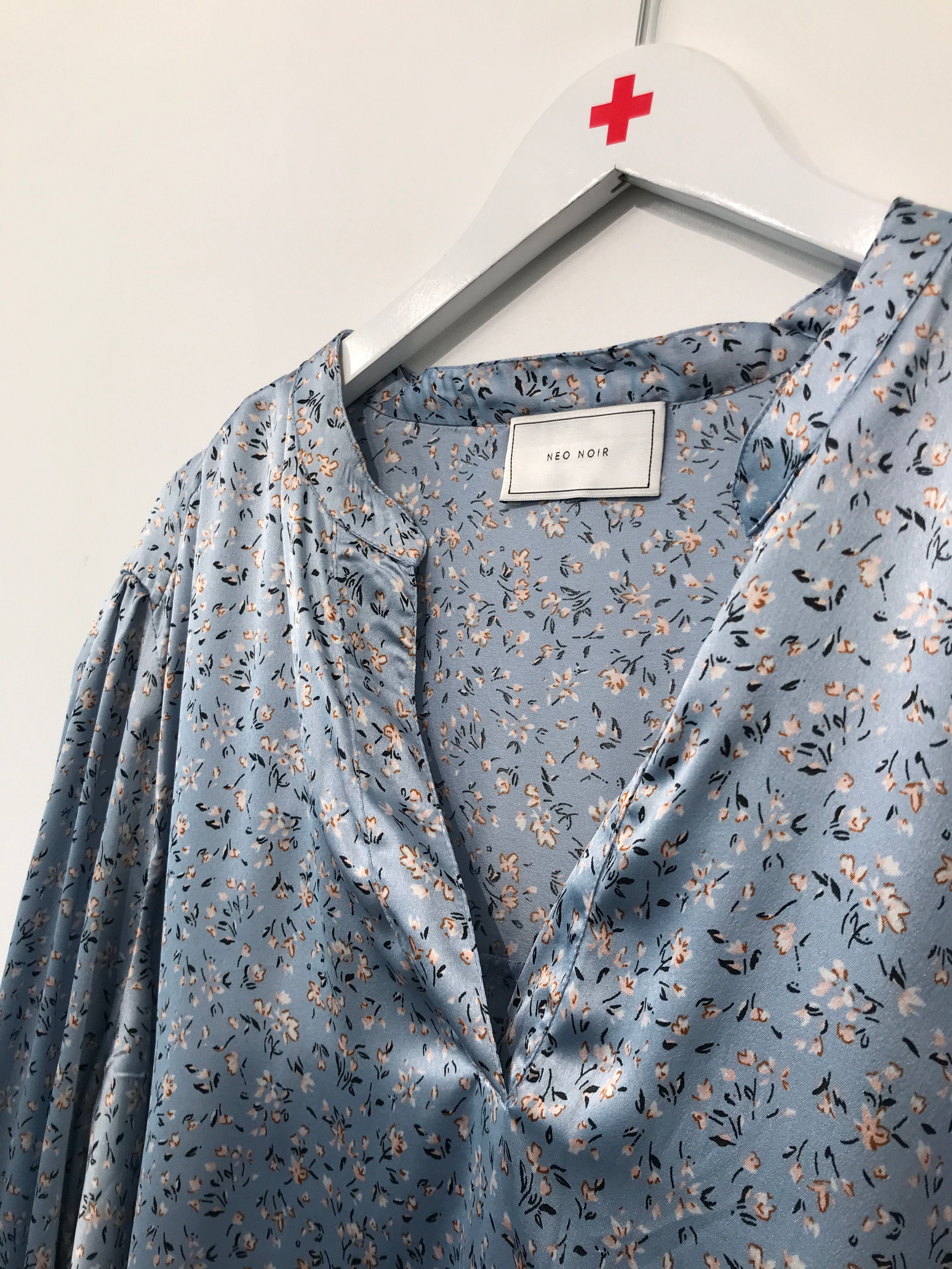 Neo Noir Bluse