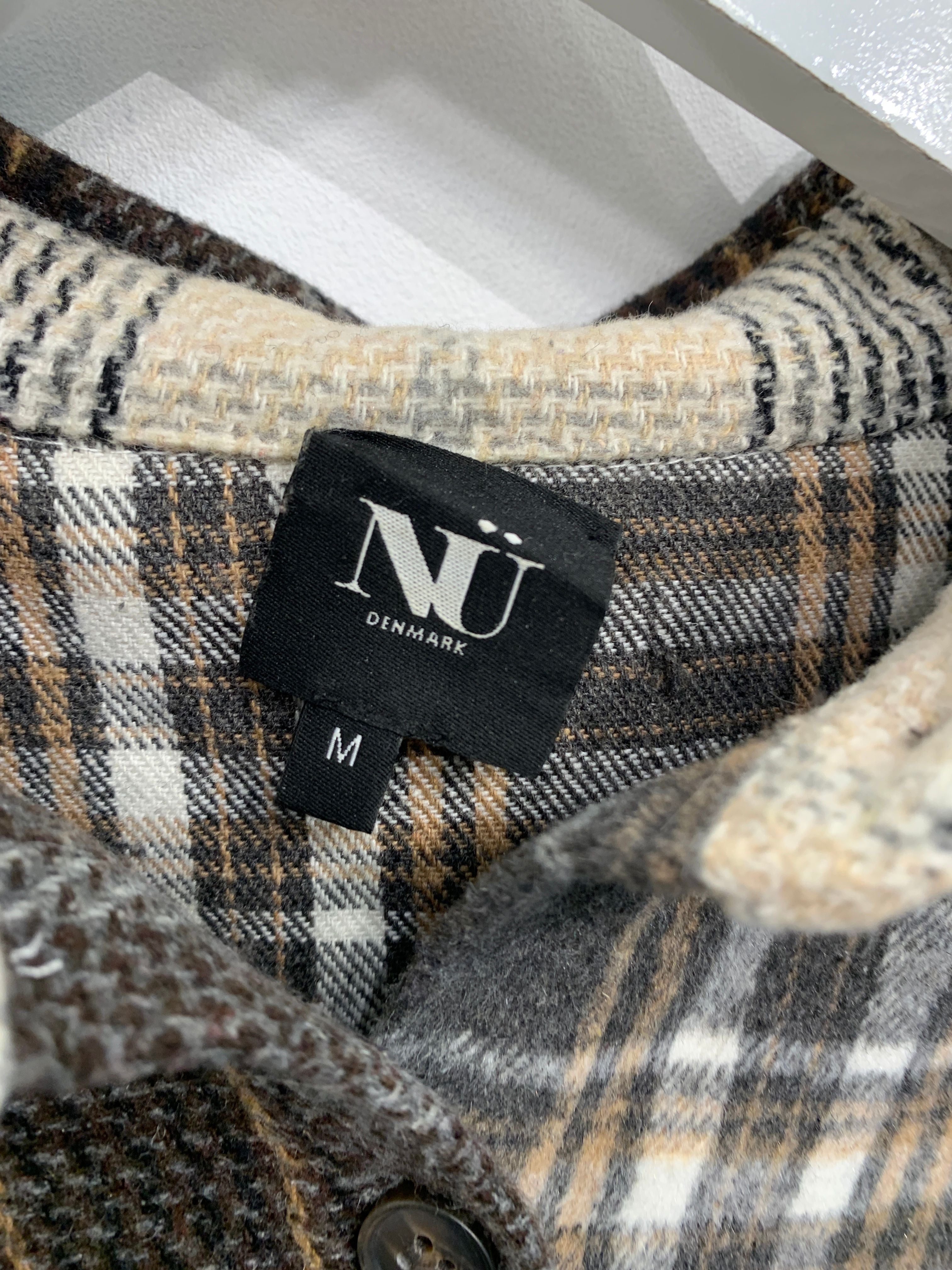 Nü Skjorte