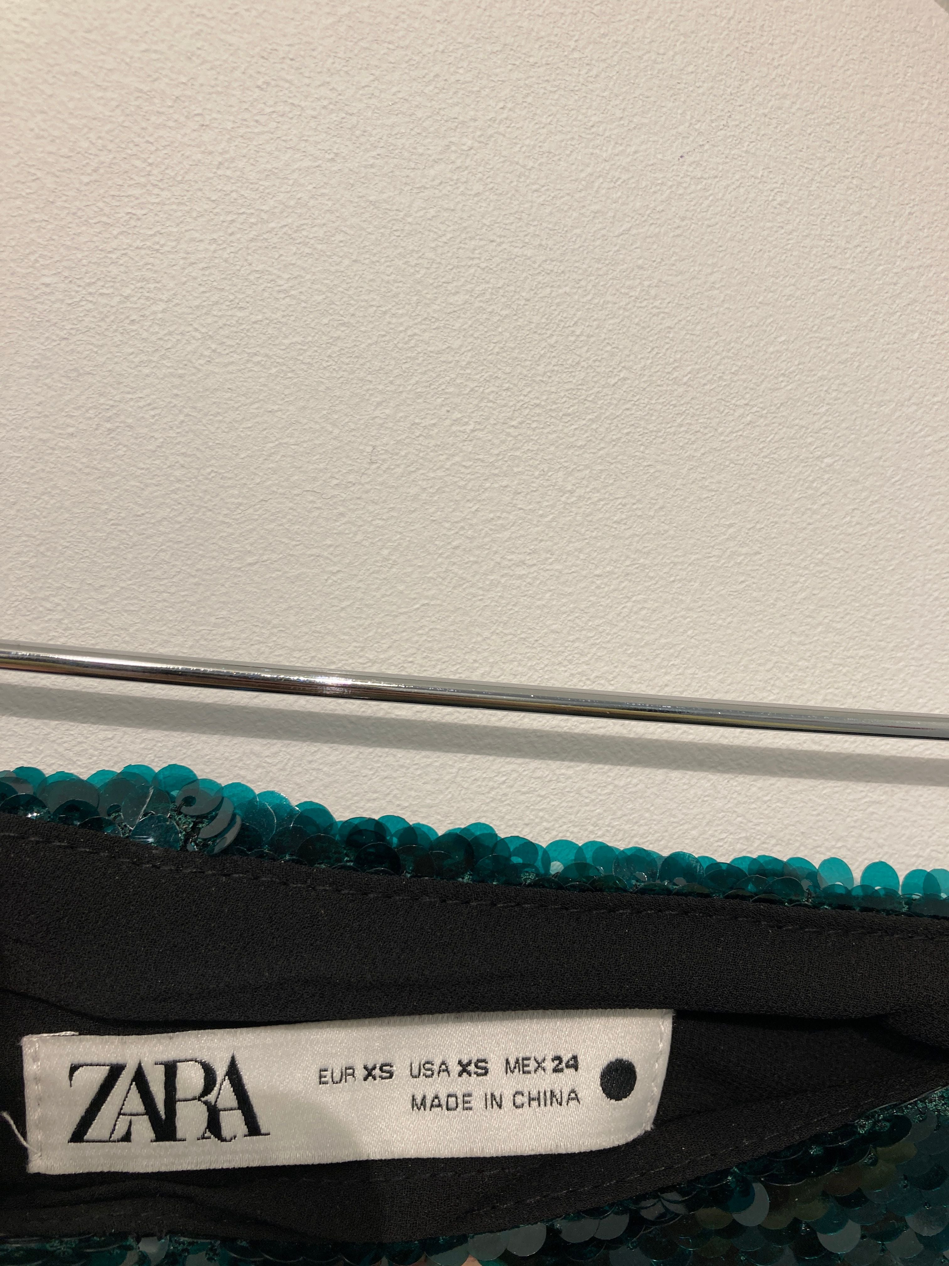Zara Bukser